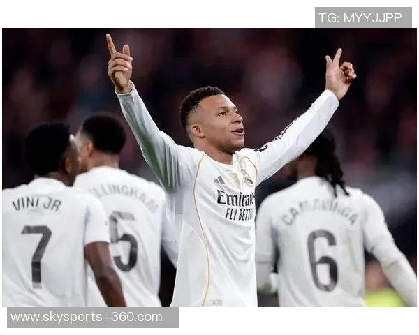 西甲焦点战曼城大胜皇马争议判罚引发全场热议