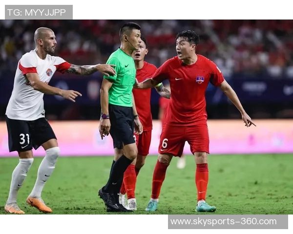 中超精彩对决AC米兰大胜那不勒斯帽子戏法引发争议判罚热议