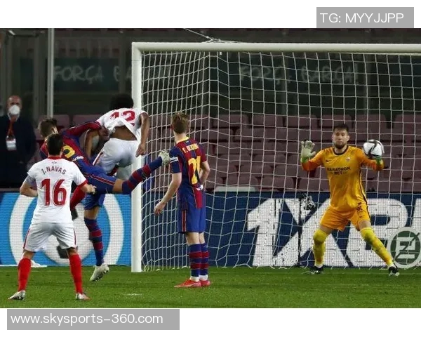 国王杯惊现逆转大战那不勒斯力克曼城引发争议判罚热议