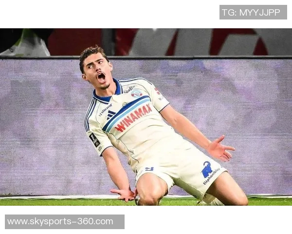 友谊赛巴黎圣日耳曼与本菲卡战平补时争议进球引发全场热议