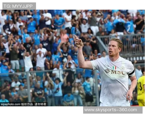 欧冠激战曼城与那不勒斯战成平局争议判罚引发全场热议