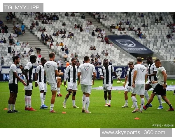 国王杯精彩对决皇马6-2大胜那不勒斯绝杀时刻引发全场狂欢