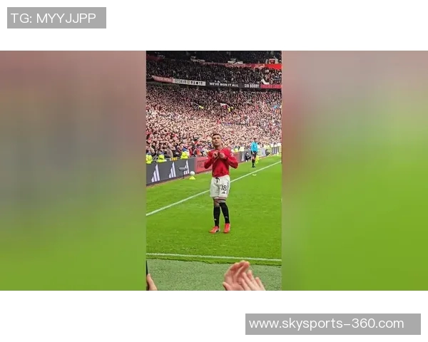 中超精彩对决拜仁大胜里昂四球狂潮引发全场热烈欢呼